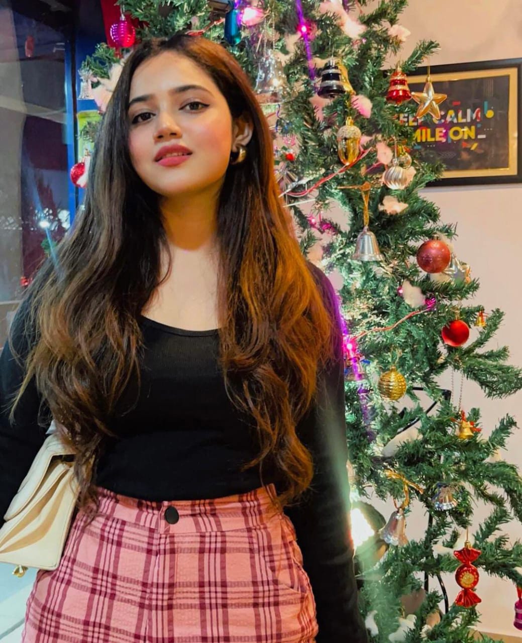Zoya Khanaa